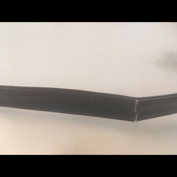 ๐บHP๐บ Adorable & Authentic Gucci CLASSIC Clutch! - Picture 6 of 8